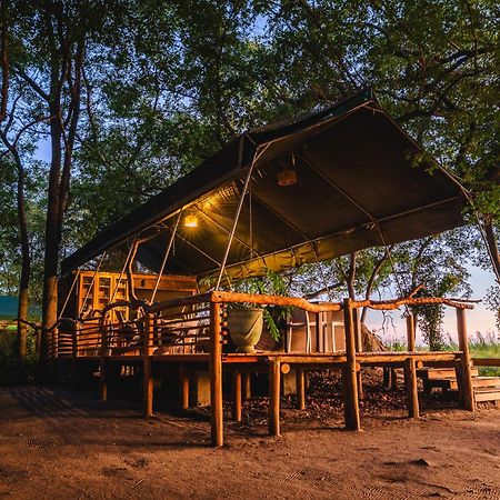 Askiesbos - Samochima Bush Camp Shakawe Bagian luar foto