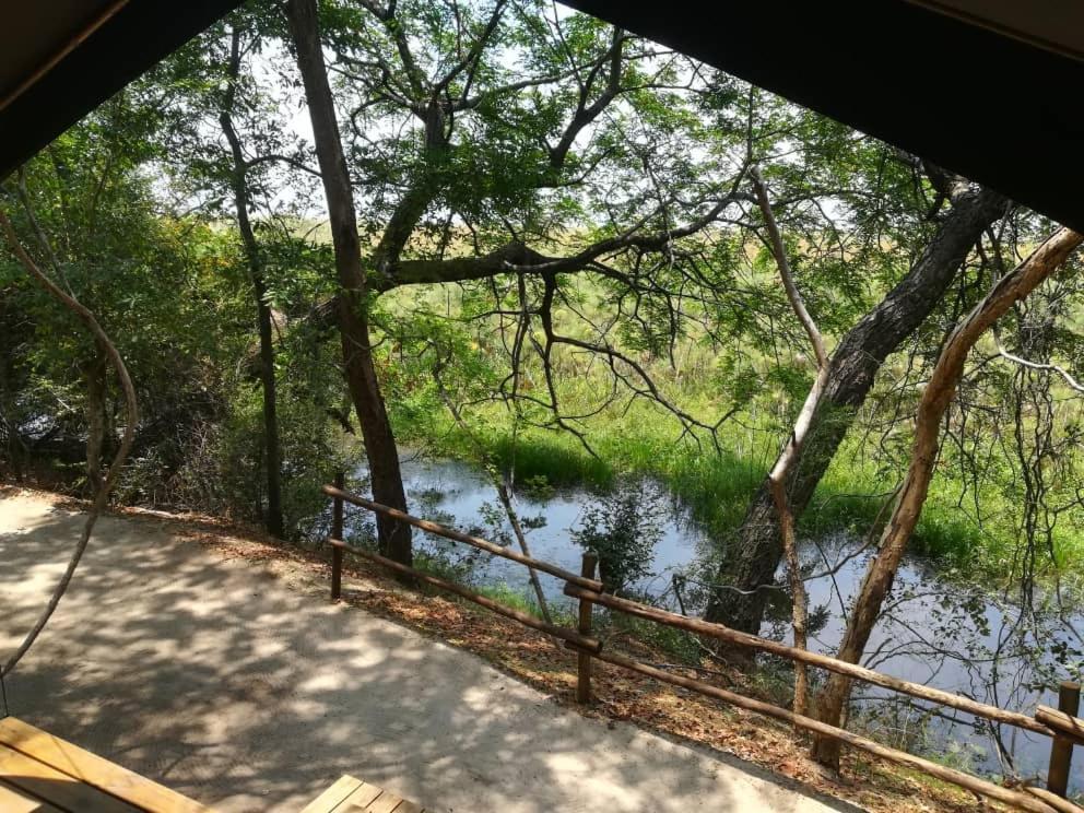Askiesbos - Samochima Bush Camp Shakawe Bagian luar foto